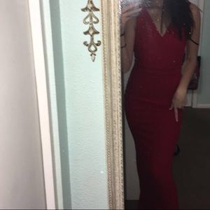 I’m selling my prom dress!